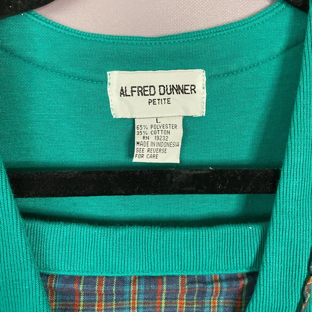 ALFRED DUNNER Embroidered Plaid Trim Button Down Short Sleeve Top - Picture 3 of 6